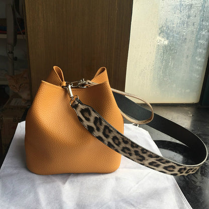 Fashion Leopard Print Bucket Bags Personality Rivet Handbag Python Pattern Strap Shoulder Bags Designer Crossbody Bag